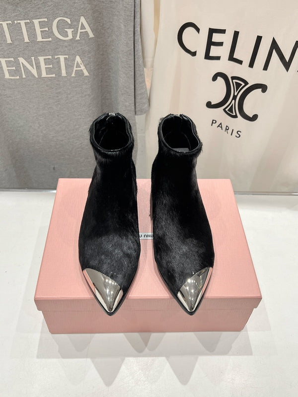 Miu Ankle Boots Black Sheepskin