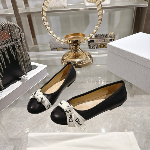 CD 26 Bow Ballet Flat Embroidered Sheepskin