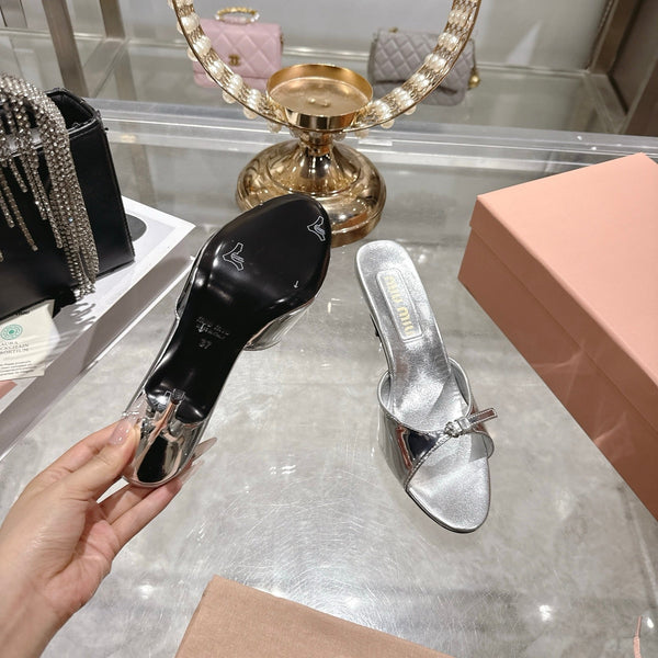 Miu Mules With Buckle Sliver Patent Leather 751335