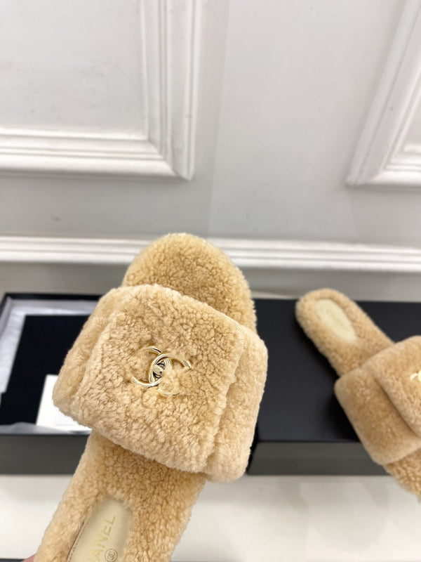 CC 25s Logo Slippers Beige Wool GHW 435268