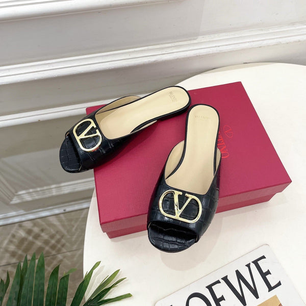 Vlogo Slides Black Croc-Embossed Leather 746265