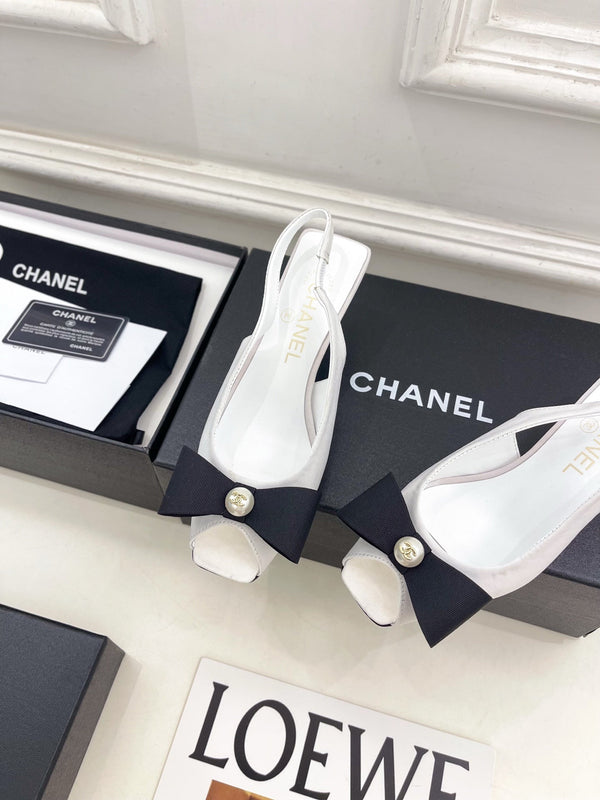CC 26s Classic Toe High-Heeled Sandals 5.5cm White Black Canvas 891632