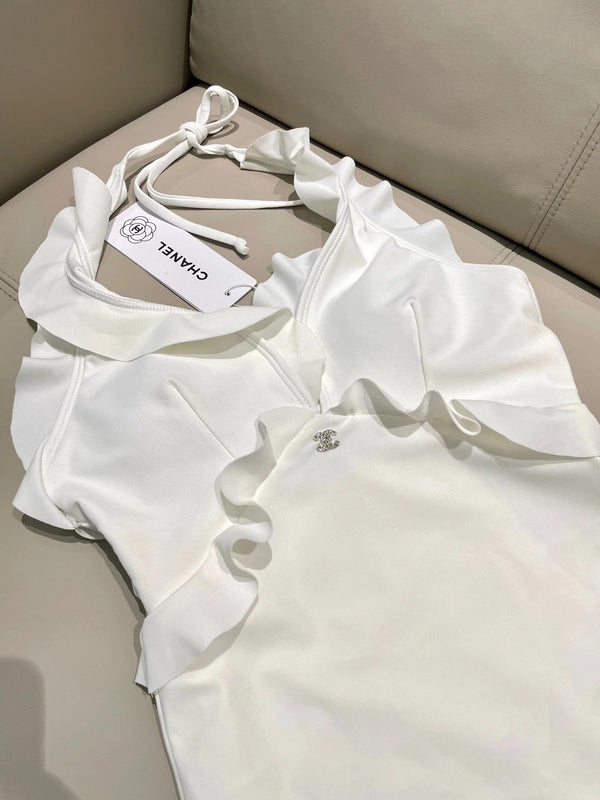 CC BIKINI SWIMSUIT SET WHITE AND RUFFLED TRIM 622179
