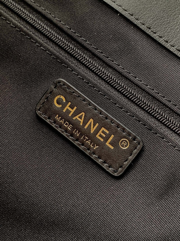 Chanel 2026 Bag 32cm Black Calfskin 331125