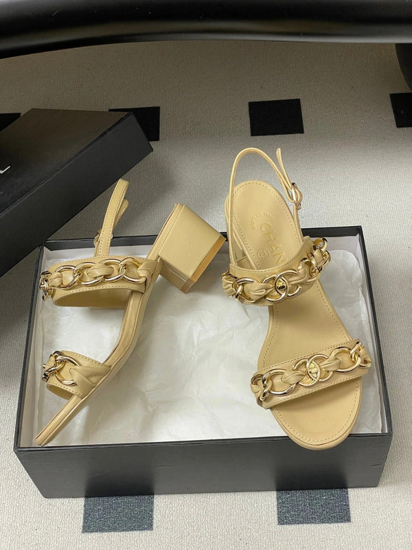 CC 26s Buckle Chain Sandals 55 Beige Sheepskin 649472