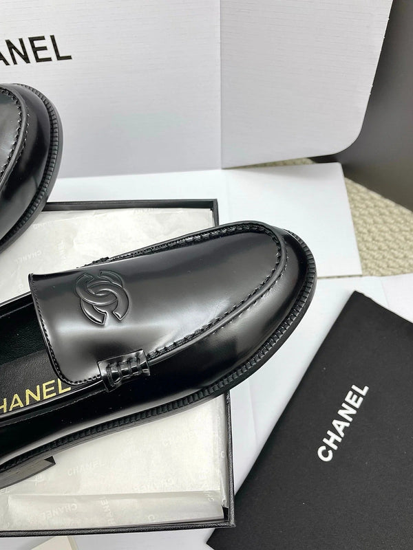 CC 26s Double C Loafers Black Calfskin 645307