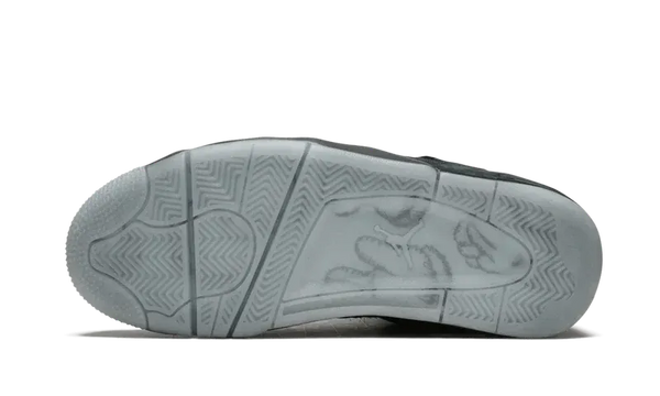 Nike Jordan 4 Retro Kaws Black Velvet