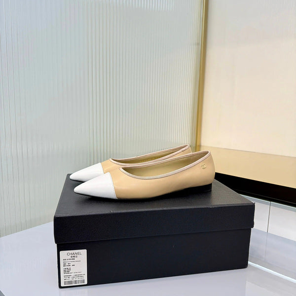 CC 2026 Ballet Flats Beige White Sheepskin 668125