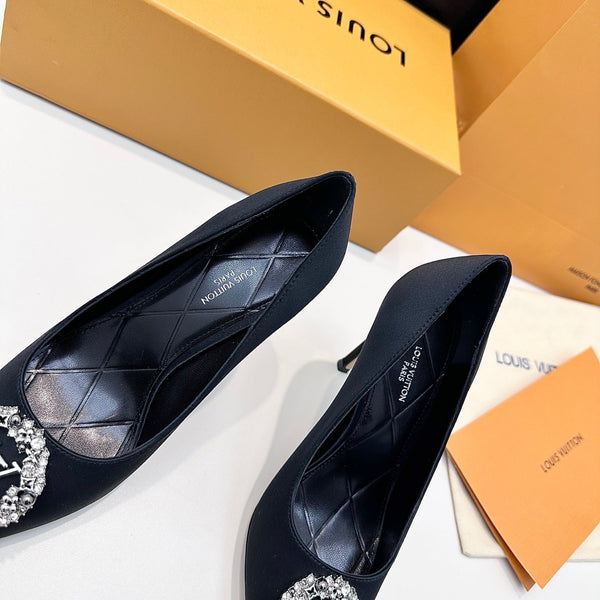LV 26s Pointed-Toe High Heels 95 Black Premium Satin 622452