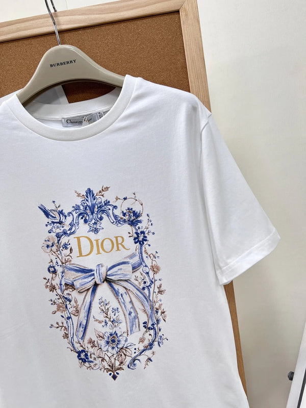 CD 2026 Blue and White Porcelain Bow Print Short-Sleeve T-Shirt 458635