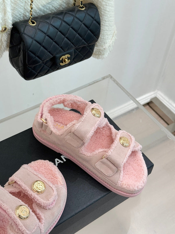 CC 26 Dad Sandal Pink Velvet Wool 609761