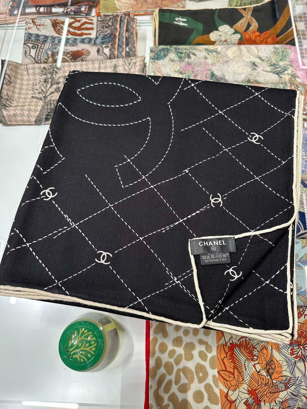 CHANEL 25S SCARF 140 IN SILK WOOL 726479