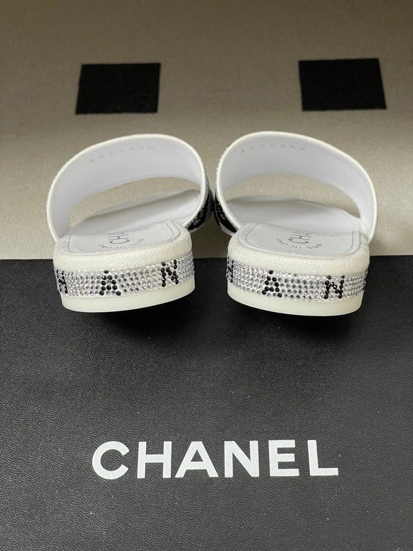CC 26s Flat Sandals White Sheepskin Rhinestones 649521