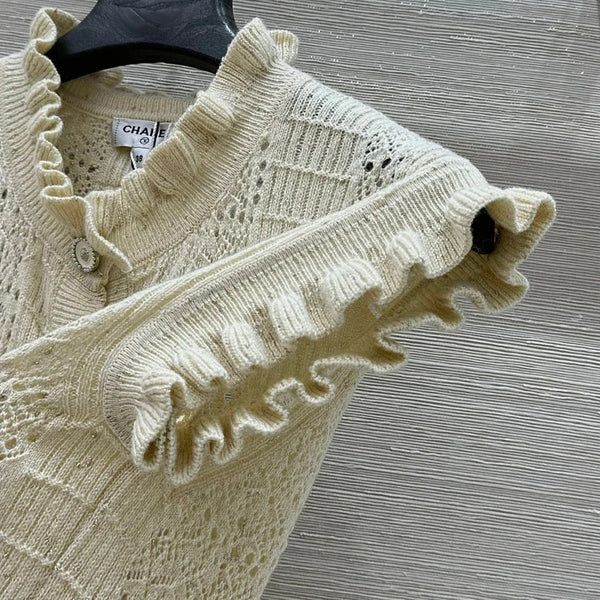 CHANEL SLEEVELESS TOP STYLE 72