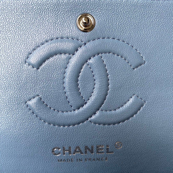 Medium Classic Flap Bag 23cm Blue Lambskin Silver Hardware