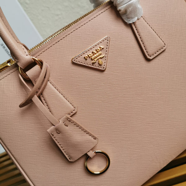 MEDIUM GALLERIA 28 BEIGE SAFFIANO LEATHER