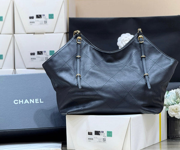 CC 25S Tote Bag in Black Calfskin