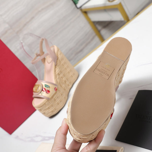 VL Flatform Sandal 15mm In Pinky Nude Cherry Embroidery Cowhide 456385