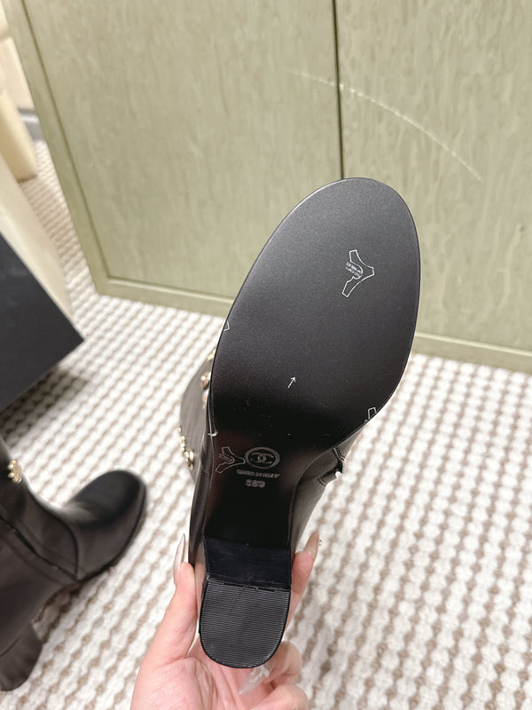 Chanel Riding Boots  Black Lambskin 567792