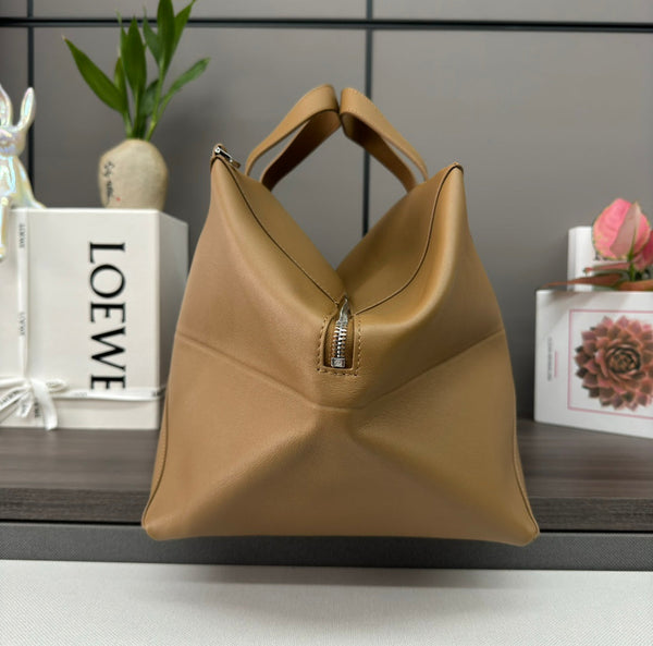 Loewe Puzzle Fold Handbag in Glossy Brown Cowhide Leather 274274