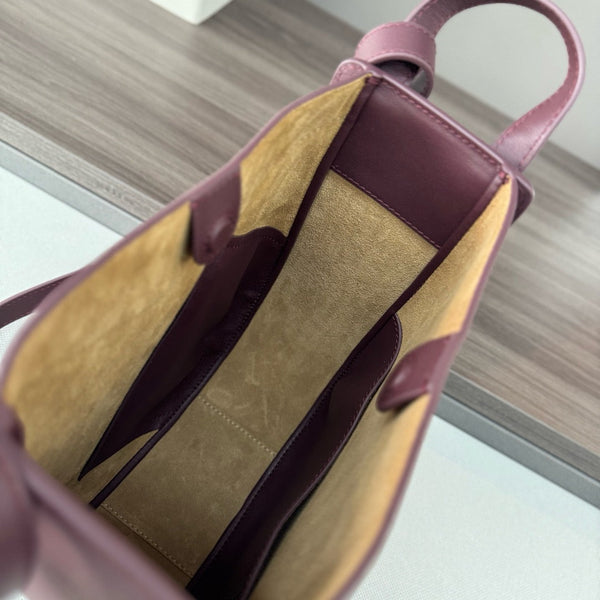 Loewe Hammock 21 Handbag in Red Calfskin 274146