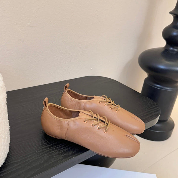 Maison Margiela 2025 Split-Toe Lace-up Shoes Brown Cowhide 580422