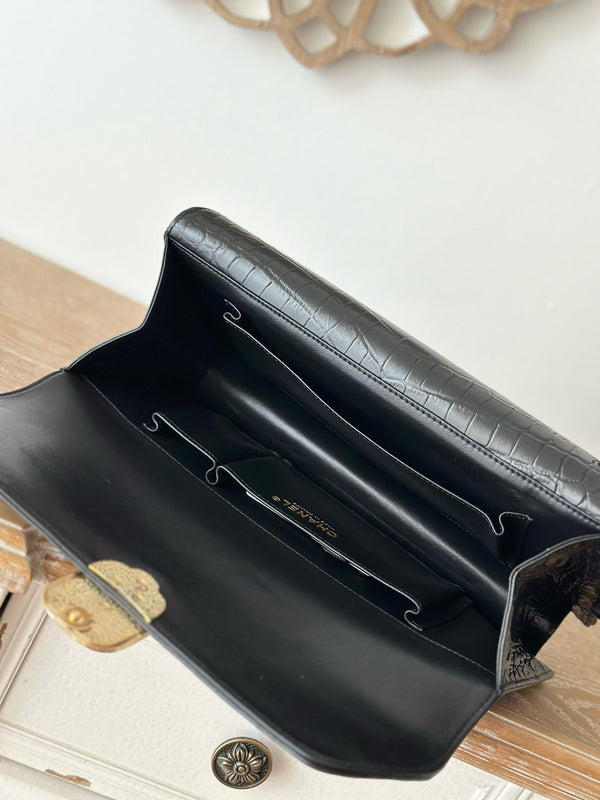 Chanel Vintage Crocodile-embossed Black Clutch Bag Cowhide 275840