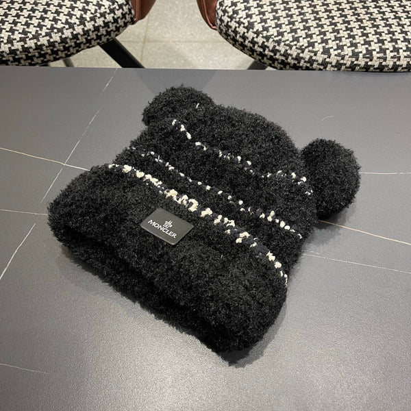 Moncler Cute Bear Fleece-Lined Warm Knitted Black Hat 980003