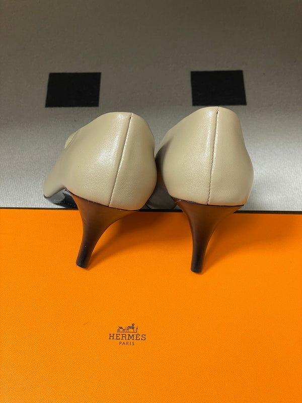 HM 26 Majeste 60 Pump Beige in Calfskin 593829