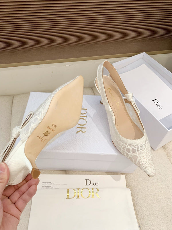 CD Ribbon Lace Open-toe Ivory Sandals 65 in Sheepskin 598118