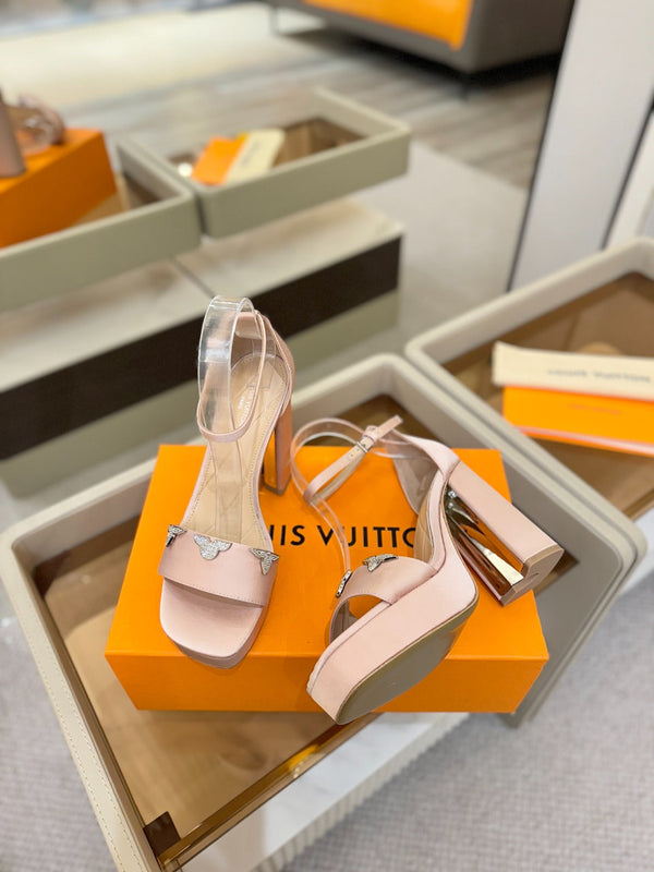 LV Swing Platform Sandal 11cm Light Pink Cow Patent Leather 600330