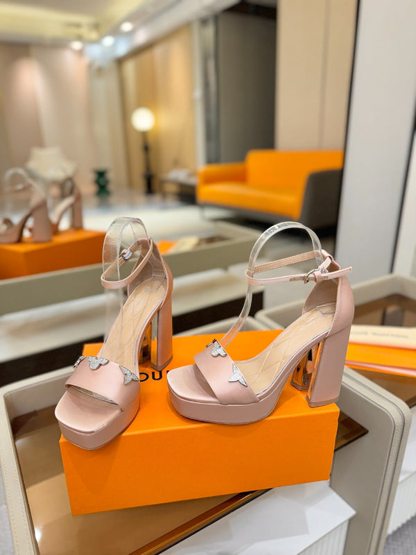 LV Swing Platform Sandal 11cm Light Pink Cow Patent Leather 600330