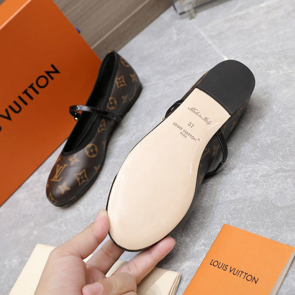 LV 25C Romy Flat Caramel Brown Monogram Sheepskin 600771