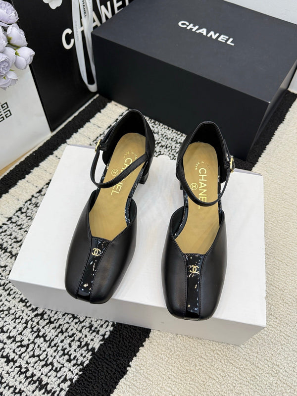 Chanel Classic Mary Janes Black in Patent Leather 602168