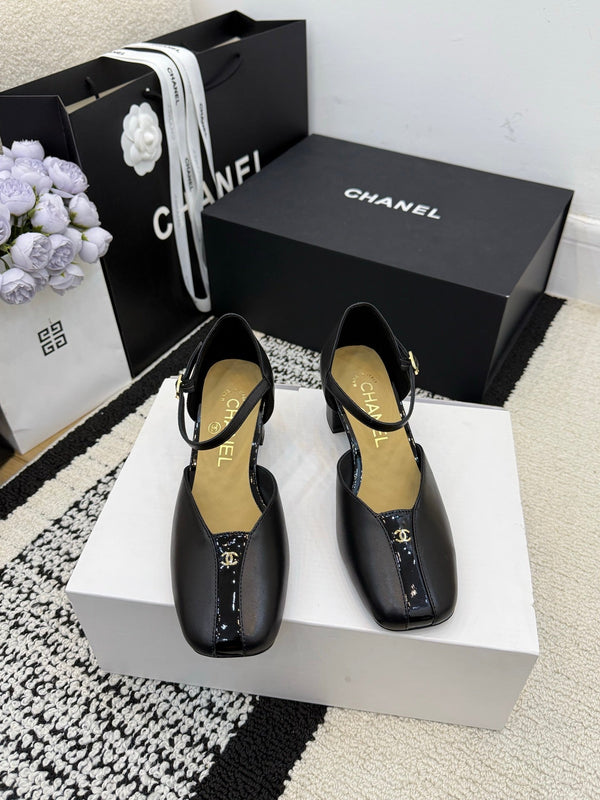 Chanel Classic Mary Janes Black in Patent Leather 602168
