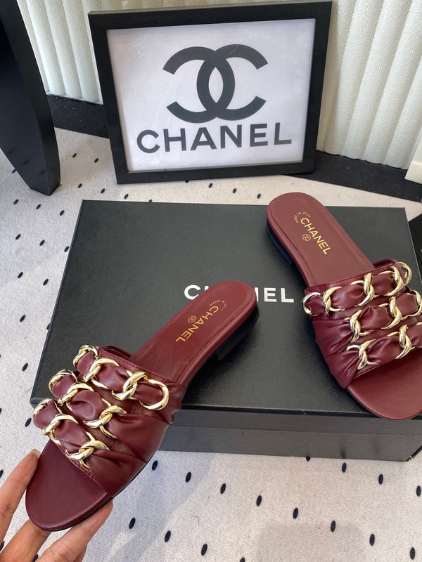 Chanel Early Spring Chain Slippers Burgundy in Lambskin 611718