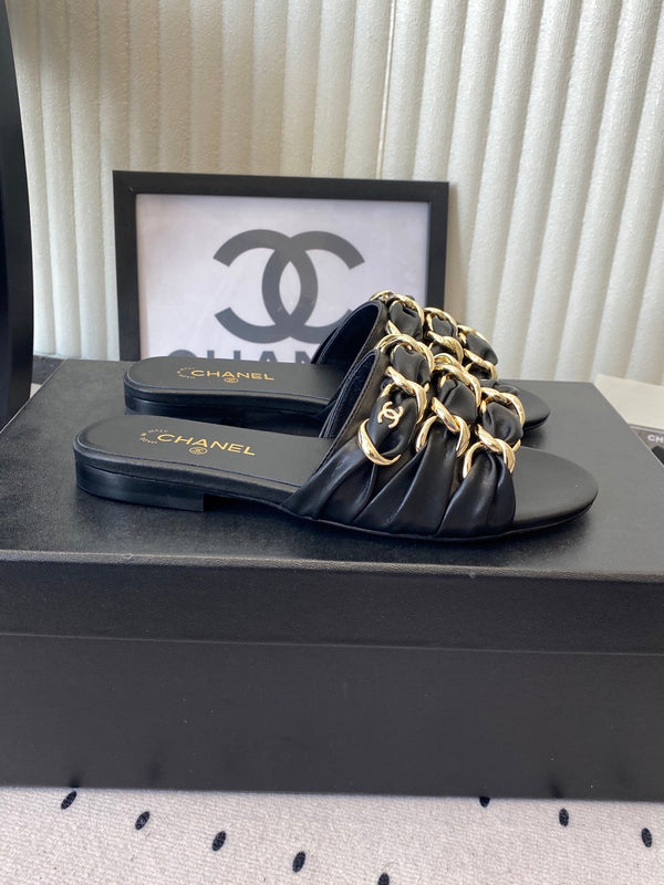 Chanel Early Spring Chain Slippers Black in Lambskin 611717