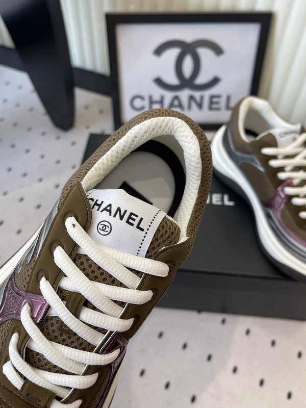 CC Sneaker Brown Metallic Silver in Cowhide 611662