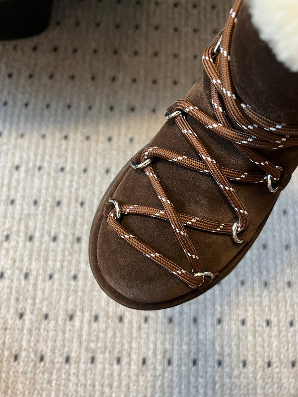 Miu 26 Snow Boots Dark Brown in Suede 614800