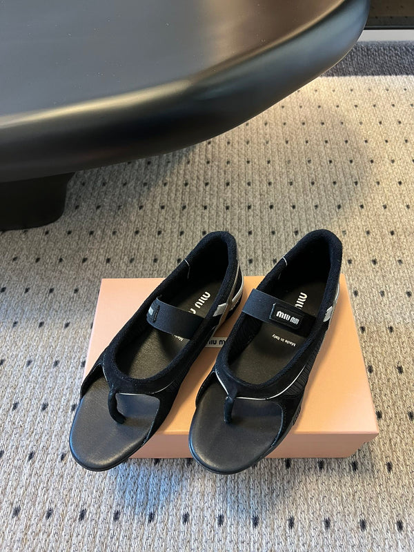 Miu Miu 26 Mary Jane Casual Flip-Flops Black in Mesh fabric 614742