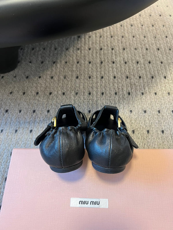 Miu Miu 26 Roman Sandals Black in Cowhide 614720