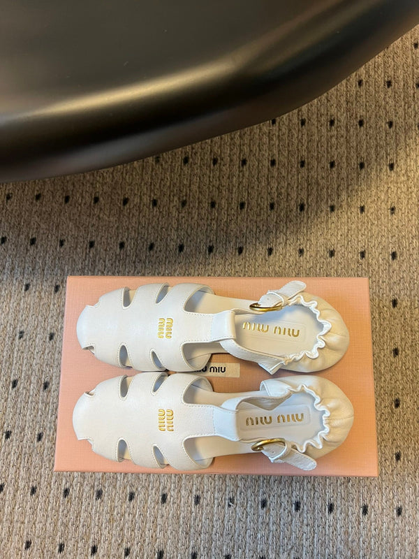 Miu Miu 26 Roman Sandals White in Cowhide 614719