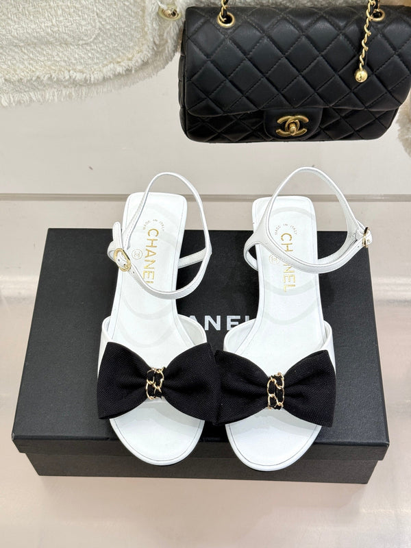 Chanel 26C Chain Bow Chunky Heel Sandals White Black in Cowhide 615990