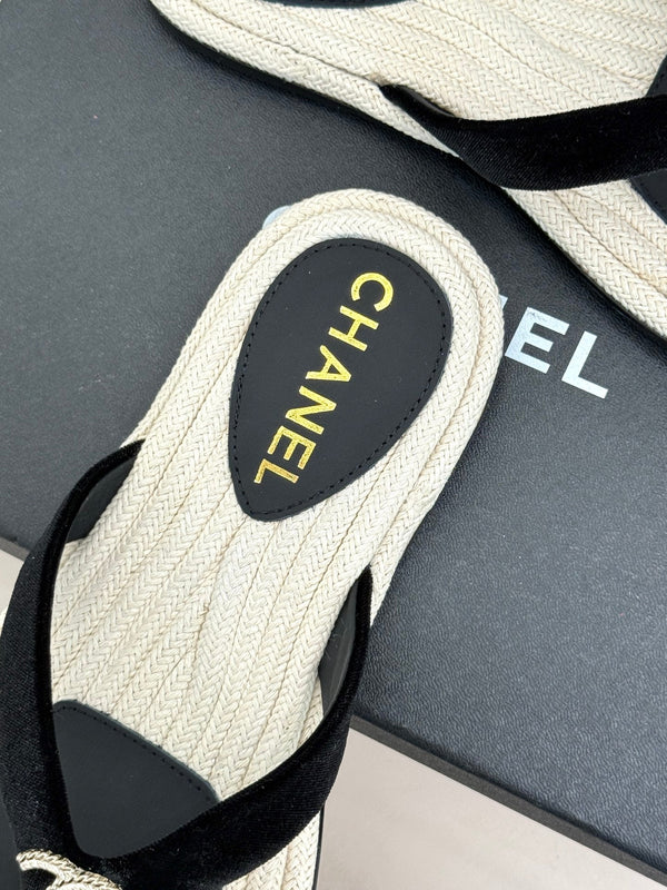 Chanel 26C Hemp Rope Sole Double C Flip-Flops Black in Sheepskin 615960