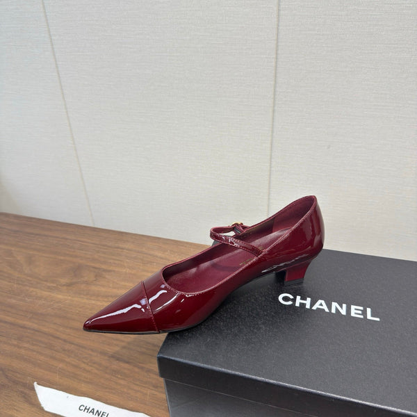 Chanel 26 Pointed-Toe Low Heel 25 Mary Janes Burgundy in Patent Leather 632185