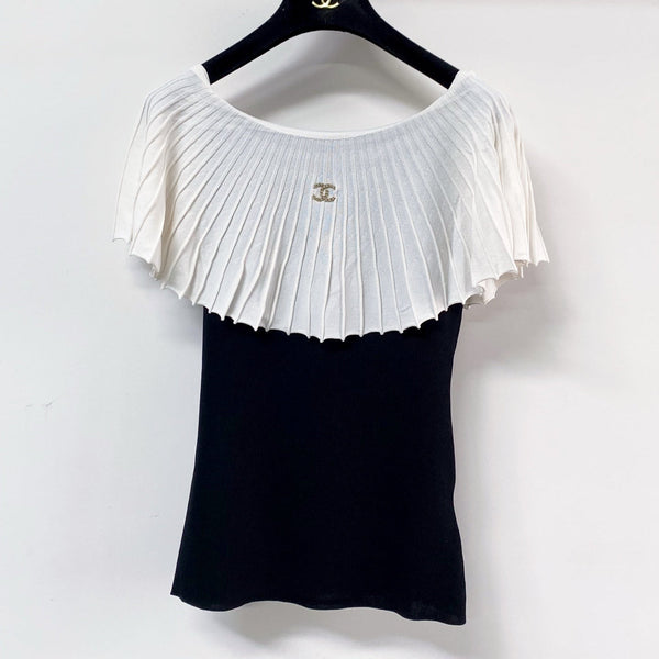 Chanel Two-Tone Vest Black White in Polyester 125433