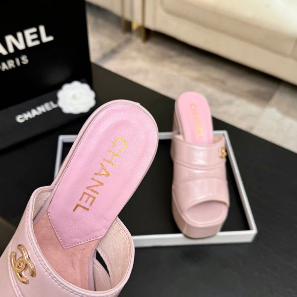 Chanel 2026 Runway Platform High-Heeled 12.5cm Sandals Pink in Cowhide 673057