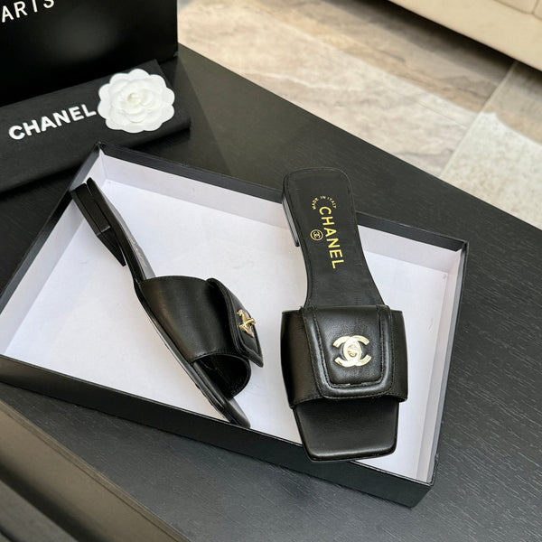 Chanel 26C Double C Buckle Square Toe Slippers Black in Lambskin 673028
