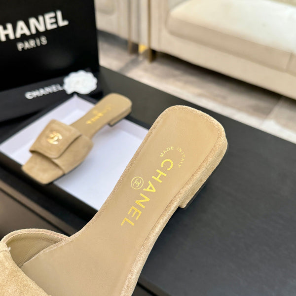 Chanel 26C Double C Buckle Square Toe Slippers Beige in Suede 673026