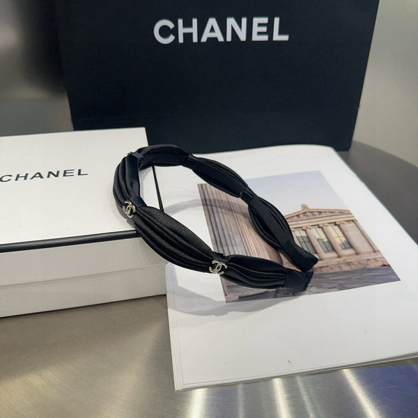 Chanel Headband Black in Cloth 201942